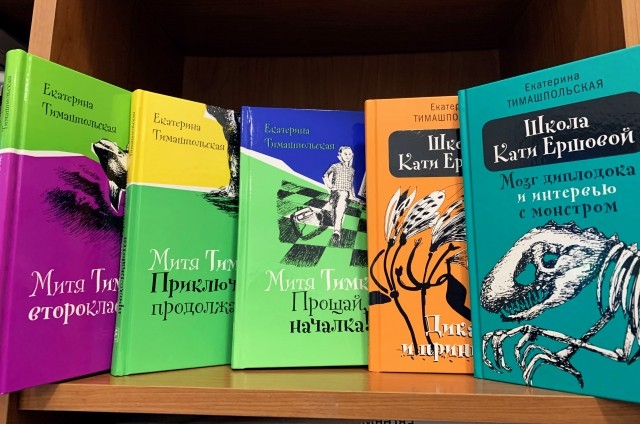 ВЗГЛЯД / Глумившегося над певчей Лавры в Киеве увезли в больницу :: Новости дня